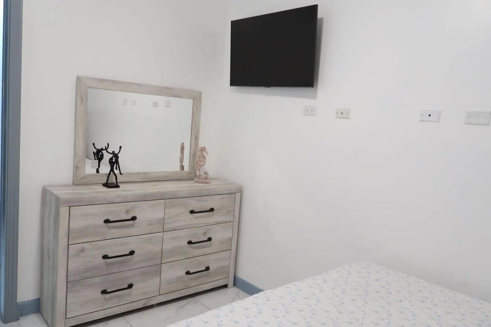 Chateau Apartment Kingston